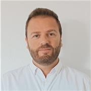 Licenciado en ciencias biológicas especializándose en la docencia.